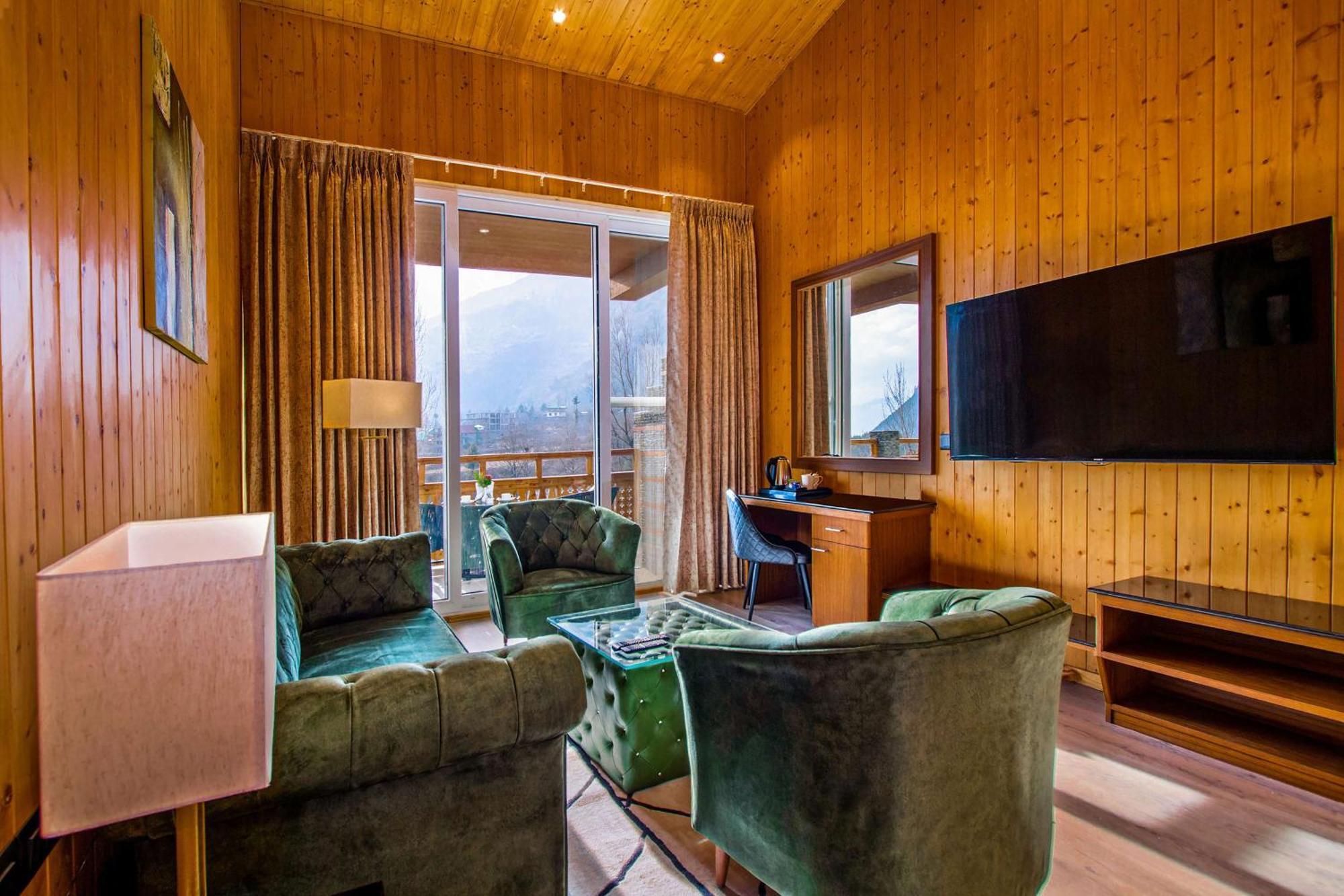 Palchan Hotel & Spa - A Member Of Radisson Individuals Retreats Manāli Esterno foto