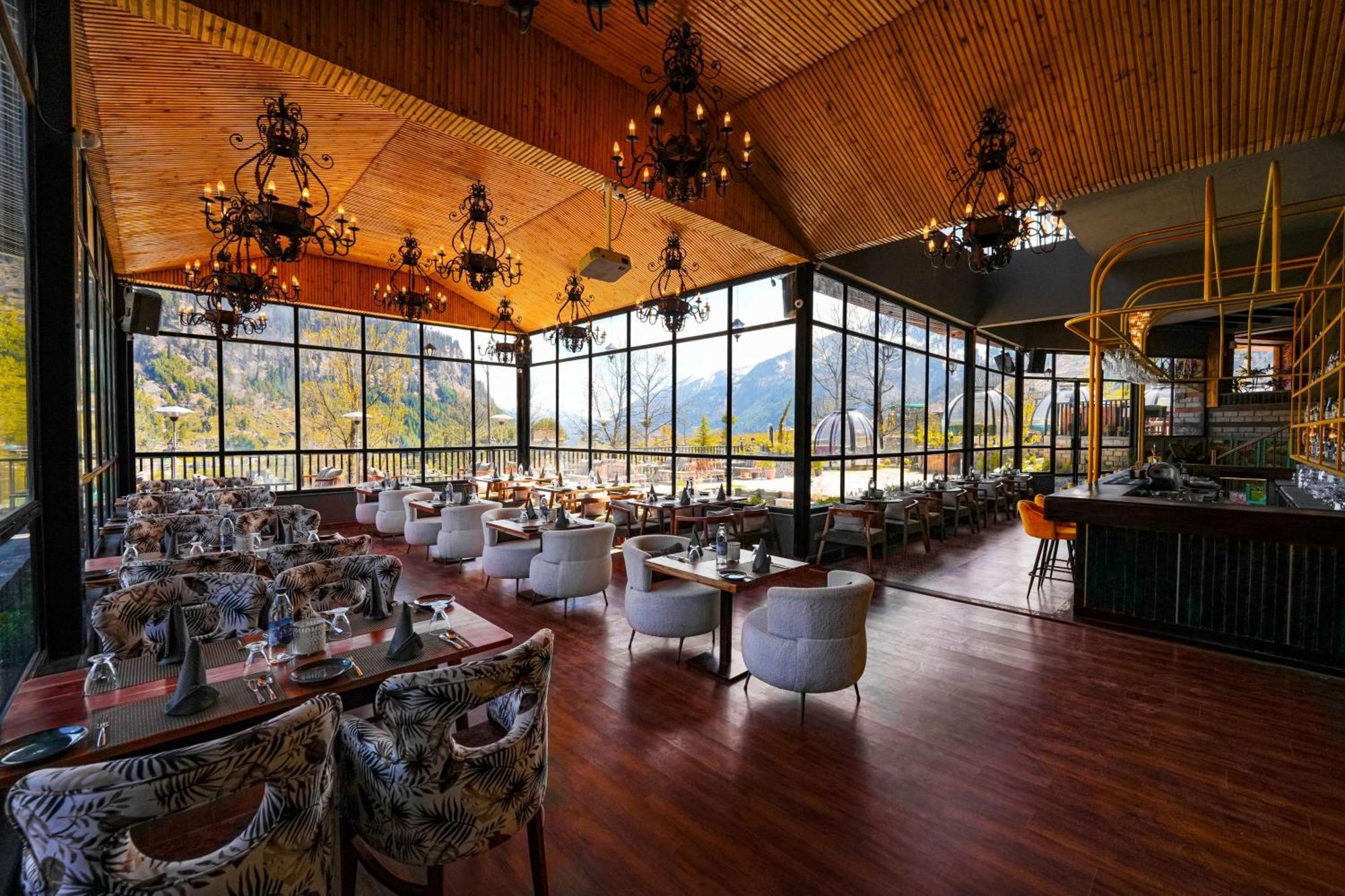 Palchan Hotel & Spa - A Member Of Radisson Individuals Retreats Manāli Esterno foto